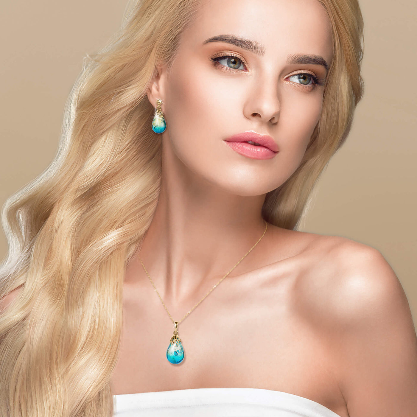 Daniel Steiger Azure Amber Pendant