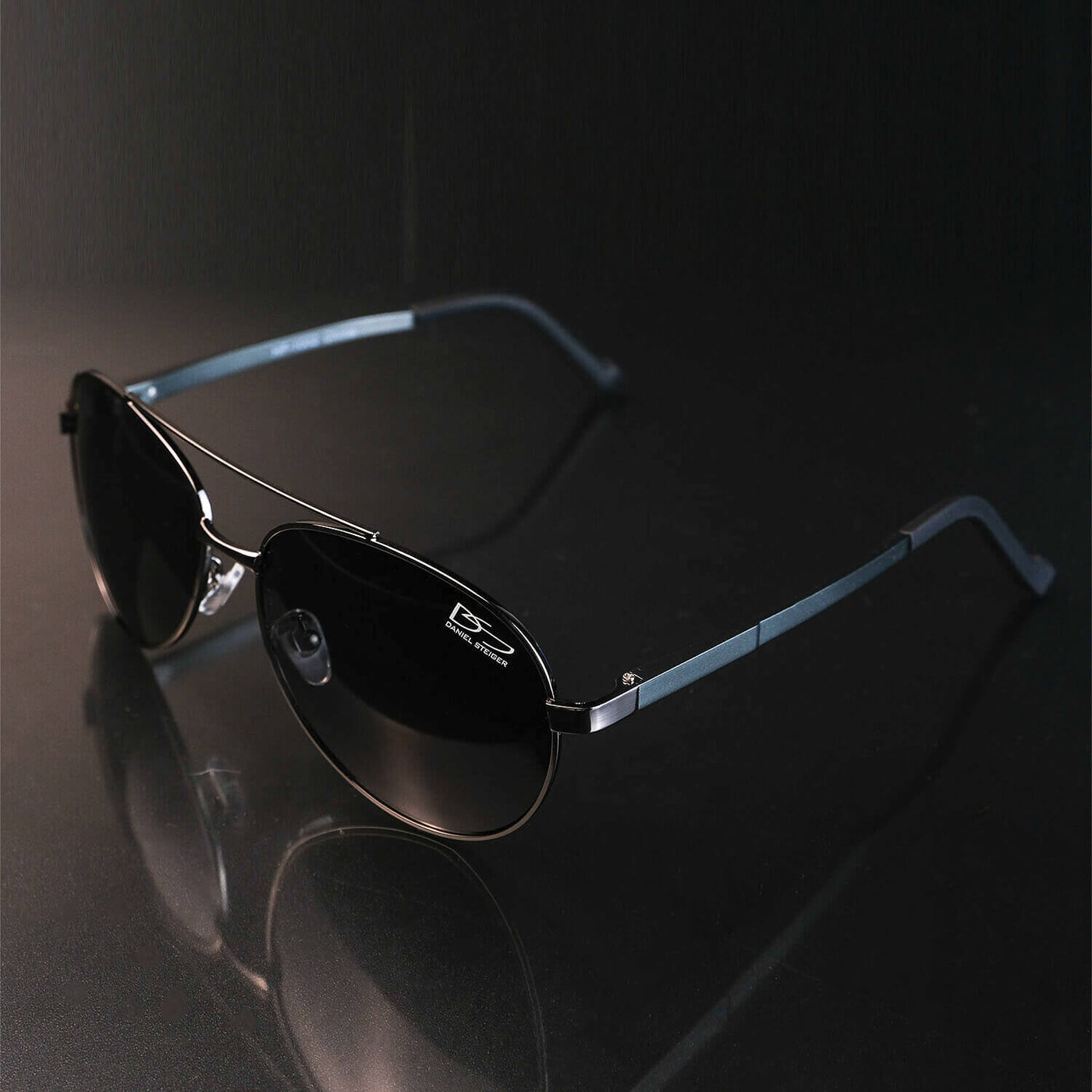 Daniel Steiger Adventurer Red Men's Watch & Sunglasses